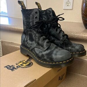 Dr. Martens Pascal 1460 Black 8-Eye Combat Boots
